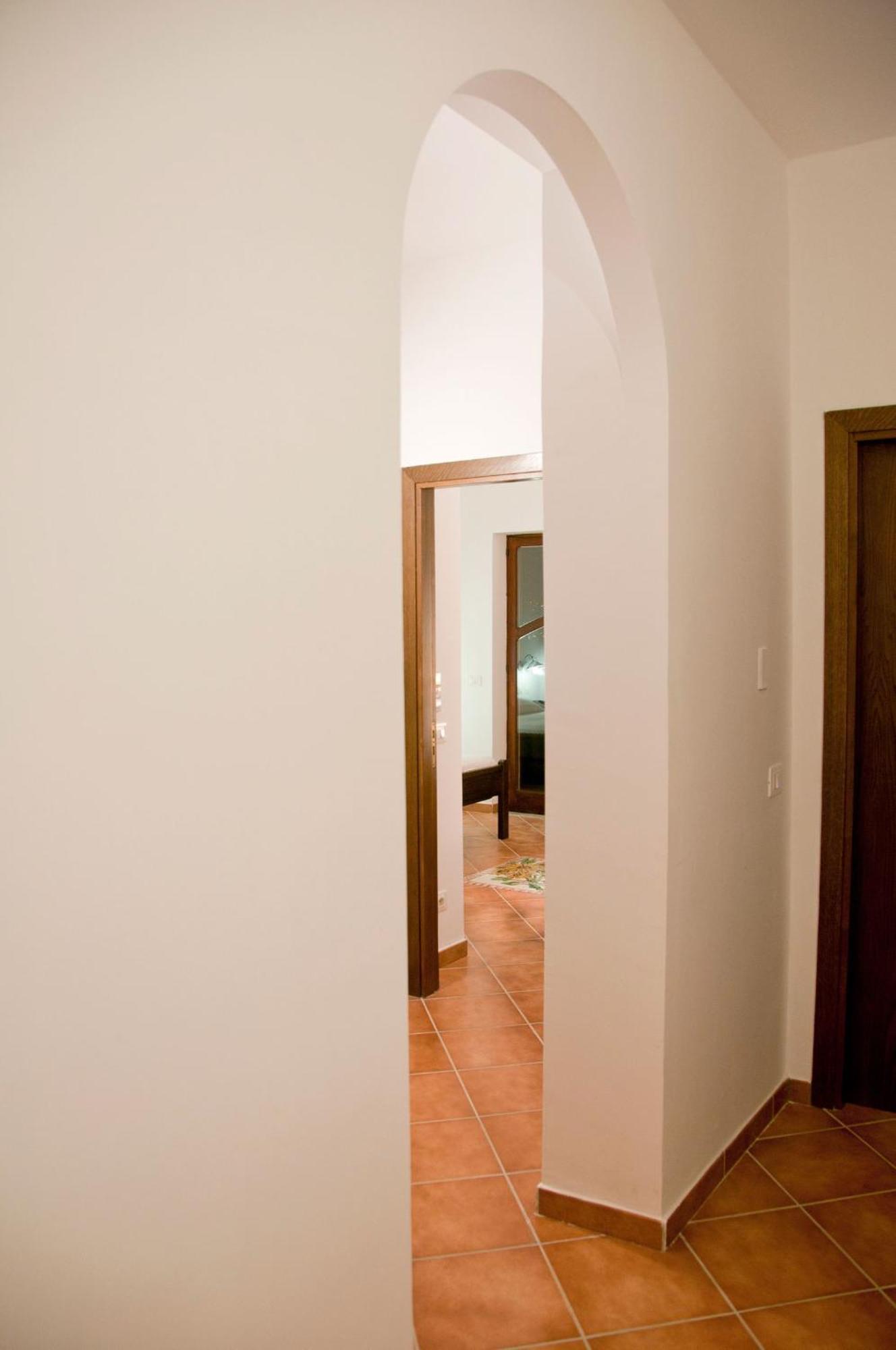 Maison d'hôtes Casale Il Gheppio à Laureana Cilento Extérieur photo